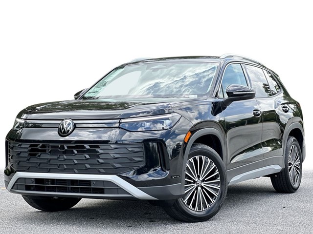 2025 Volkswagen Tiguan S's photo