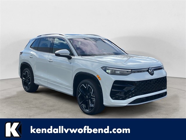 2026 Volkswagen Tiguan SEL R-LINE TURBO's photo