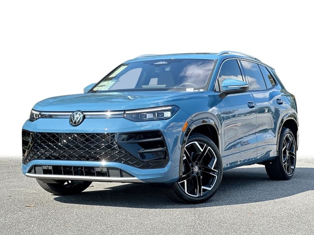 2026 Volkswagen Tiguan SEL R-LINE TURBO's photo