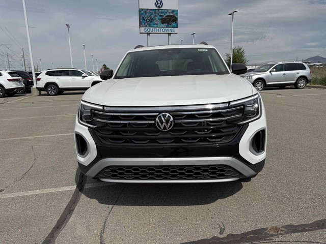 New 2026 Opal White Pearl Volkswagen 2.0T Peak Edition image 11