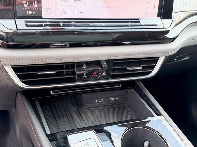New 2026 Opal White Pearl Volkswagen 2.0T Peak Edition image 23