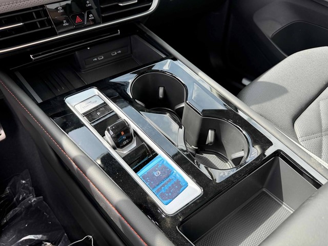 New 2026 Opal White Pearl Volkswagen 2.0T Peak Edition image 25