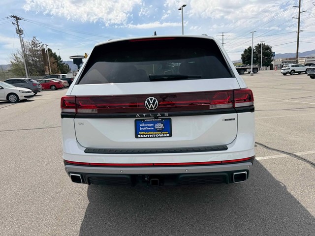 New 2026 Opal White Pearl Volkswagen 2.0T Peak Edition image 7