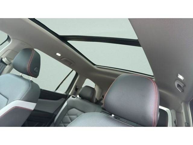 New 2026 Avocado Green Pearl Volkswagen 2.0T Peak Edition image 18