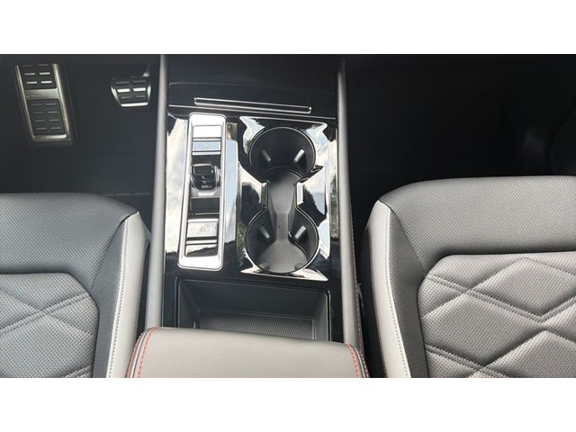 New 2026 Avocado Green Pearl Volkswagen 2.0T Peak Edition image 20
