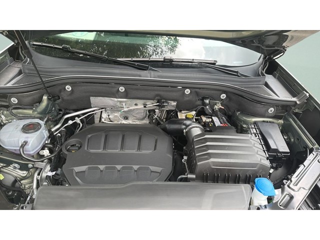 New 2026 Avocado Green Pearl Volkswagen 2.0T Peak Edition image 36