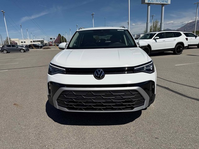 New 2026 Pure White Volkswagen 1.5T SE image 11
