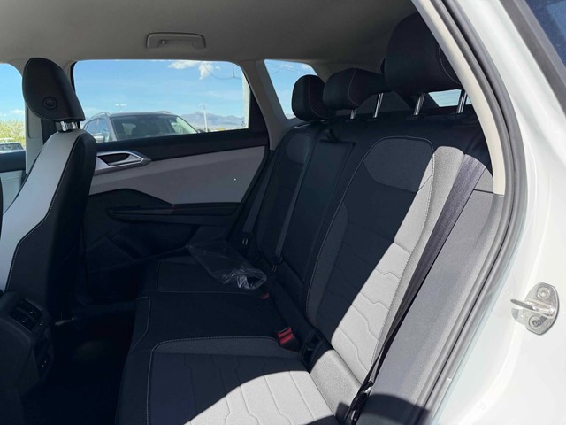 New 2026 Pure White Volkswagen 1.5T SE image 29