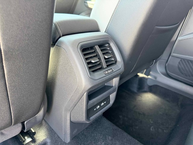 New 2026 Pure White Volkswagen 1.5T SE image 30