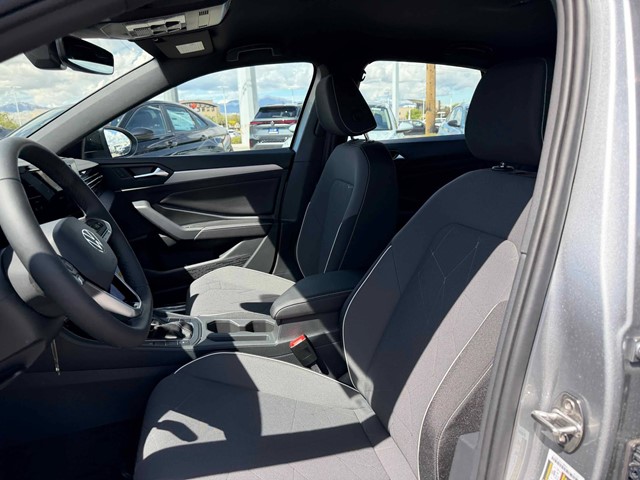 New 2026 Pyrite Silver Metallic Volkswagen 1.5T Sport image 4