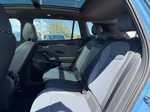 New 2026 Monterey Blue W/Deep Black Roof Volkswagen 2.0T SE R-Line Black image 29