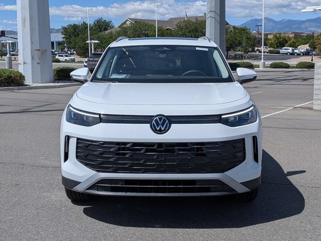 New 2026 Pure White Volkswagen 2.0T SE image 9