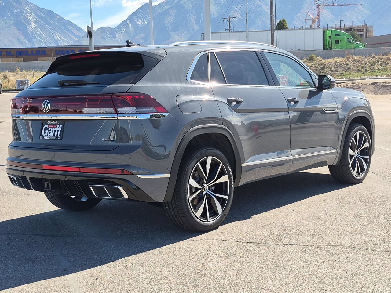 New 2026 Volkswagen Atlas Cross Sport 2.0T SEL Premium R-Line